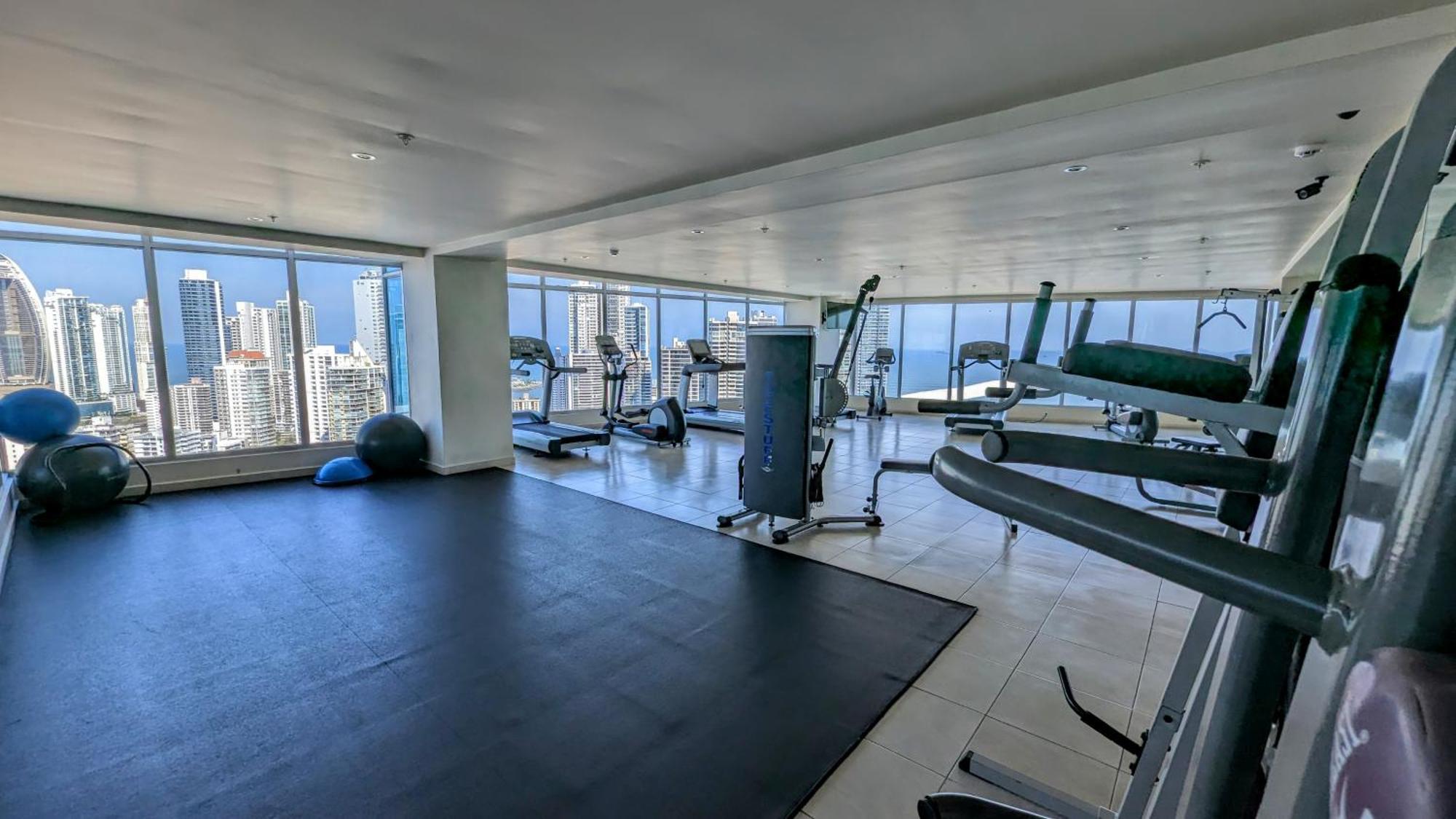 Yc 3602 L Apartamento 2Br En Av Balboa Kota Panama Bagian luar foto