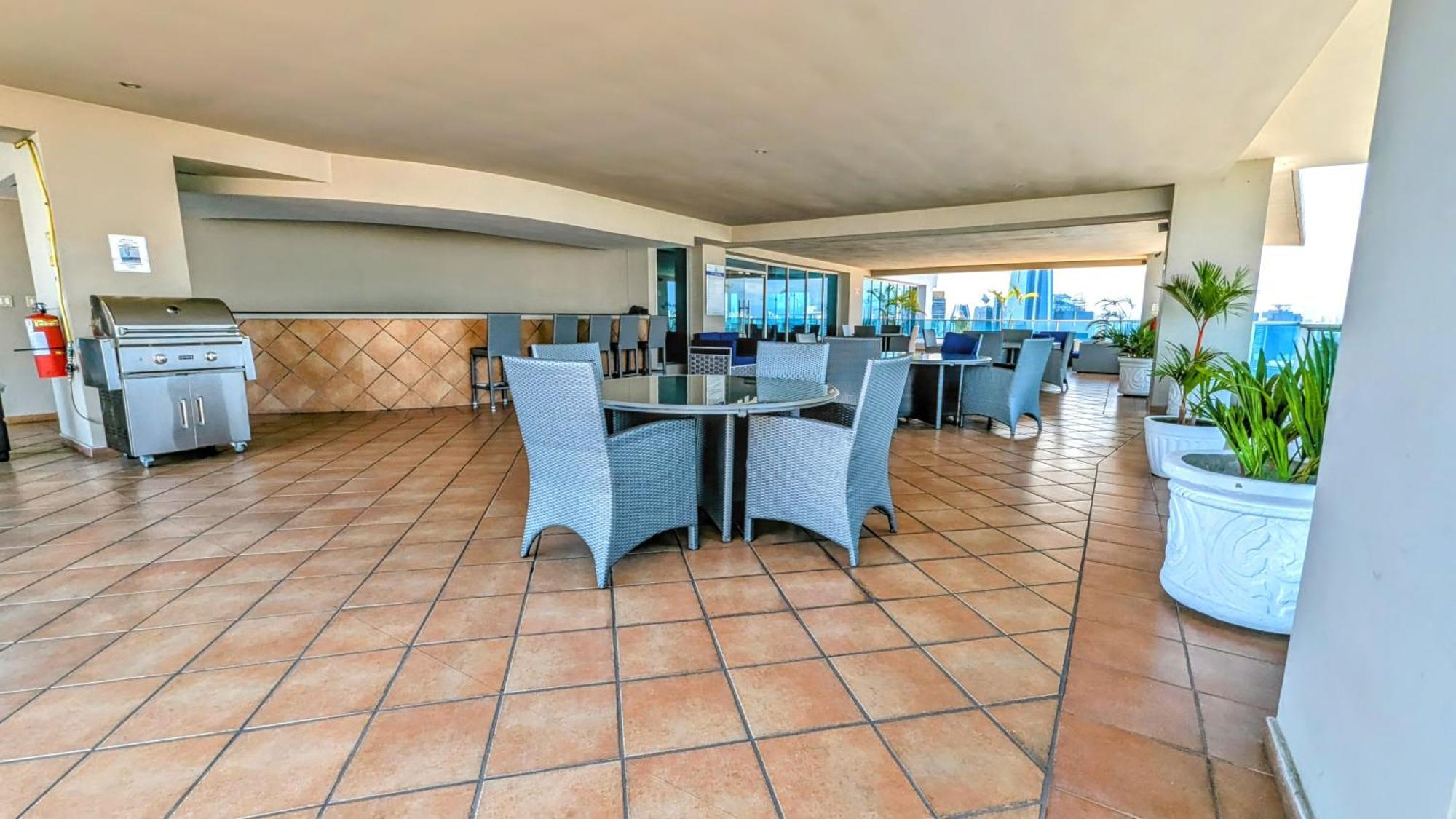 Yc 3602 L Apartamento 2Br En Av Balboa Kota Panama Bagian luar foto