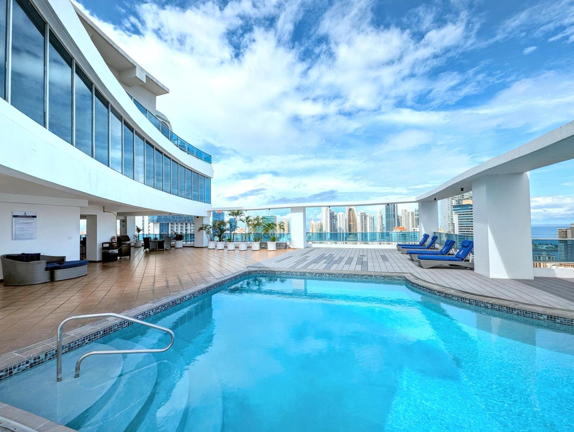 Yc 3602 L Apartamento 2Br En Av Balboa Kota Panama Bagian luar foto